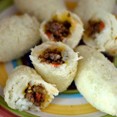 Carimañolas (Stuffed Cassava)