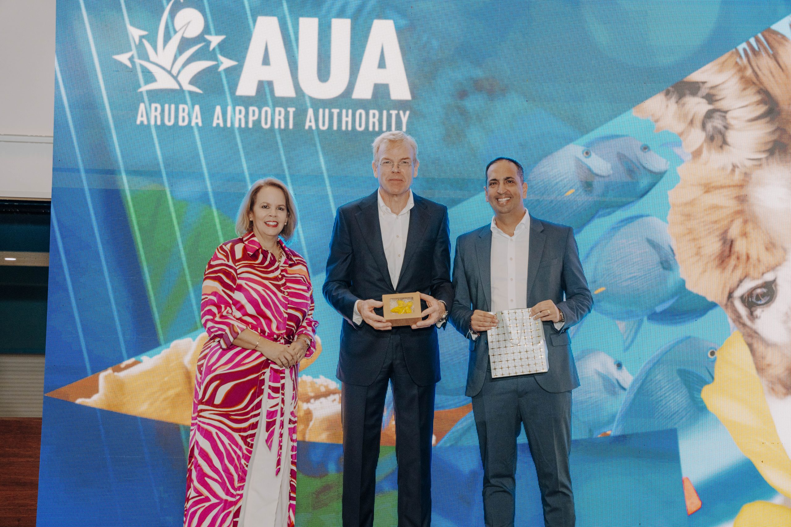 Joost Meijs' Farewell Speech: AUA Airport Shines as a Caribbean Jewel ...